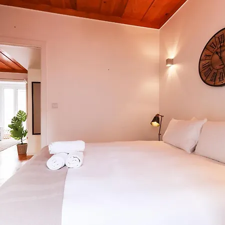Apartament Campo De Ourique Stylish By Homing